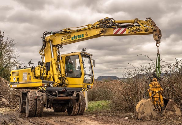 挖机保养的误区与正确做法