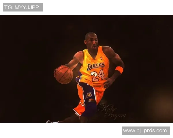 高清篮球明星半张脸壁纸尽显运动魅力与个性风采